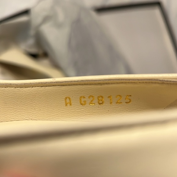 Chanel Colorblock Heels 5.5 - Picture 7 of 11